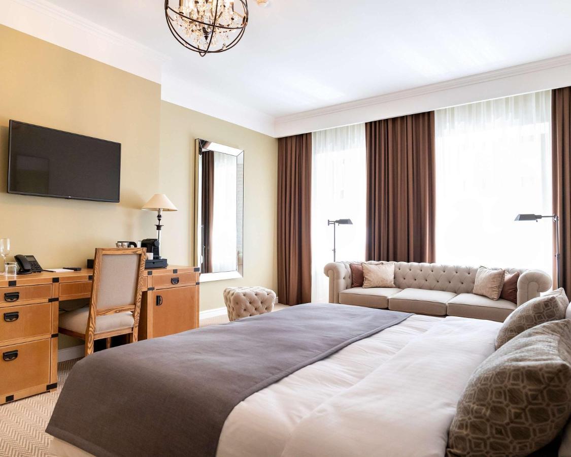 Best Western Plus Market Square Lviv Eksteriør billede