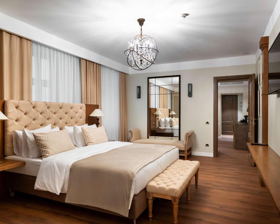 Best Western Plus Market Square Lviv Eksteriør billede