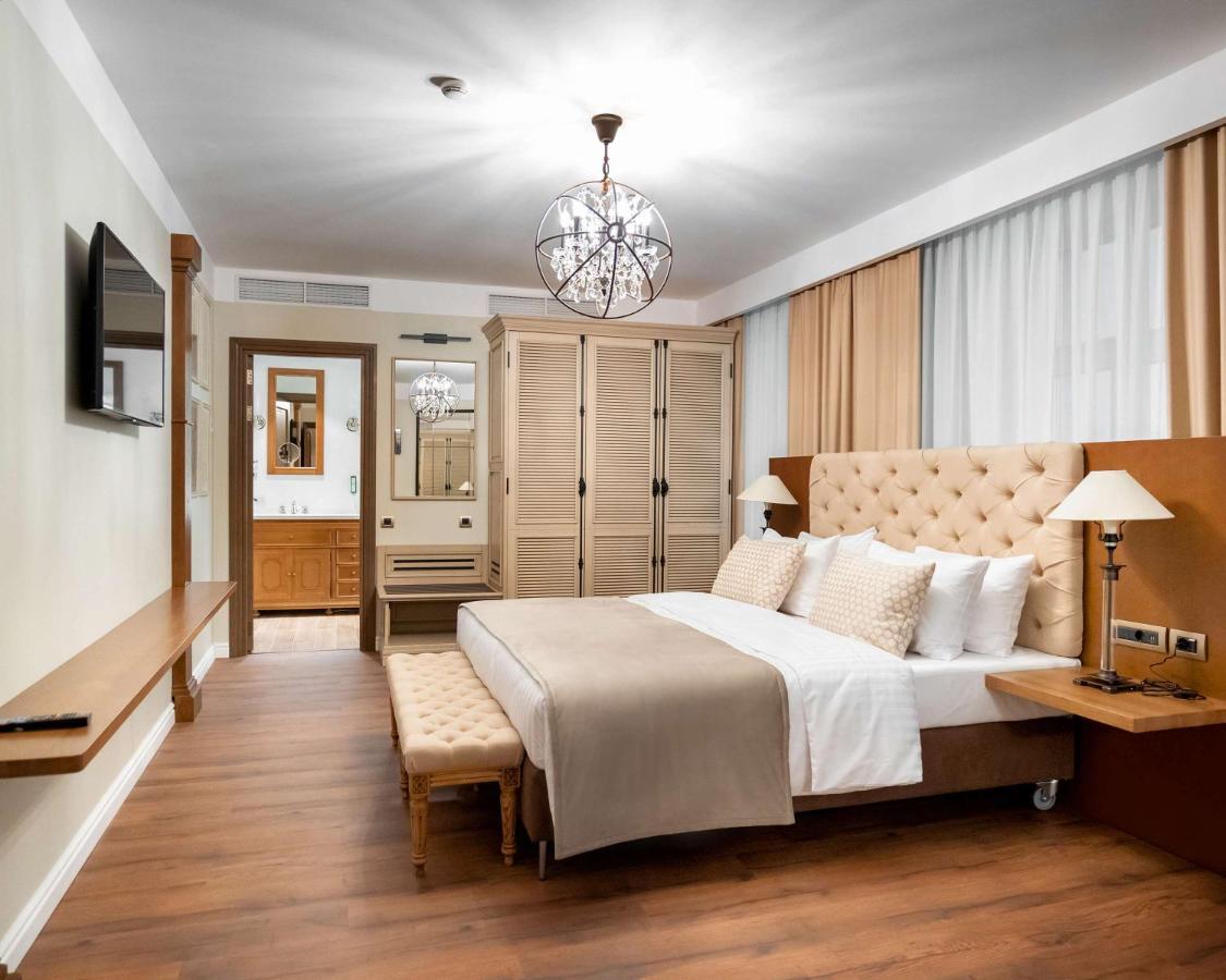 Best Western Plus Market Square Lviv Eksteriør billede