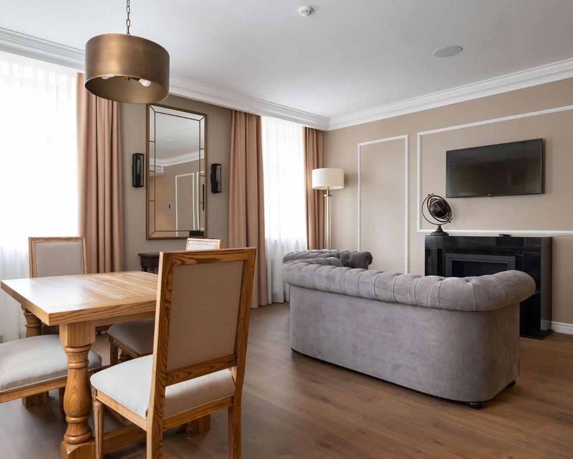 Best Western Plus Market Square Lviv Eksteriør billede